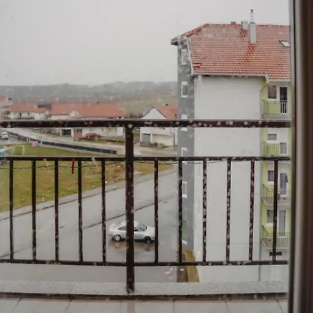 Stan Na Dan Zora Appartamento